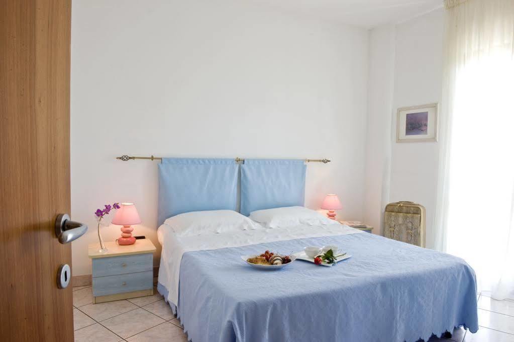 Residence Acquamarina Σαν Μπενεντέτο ντελ Τρόντο Εξωτερικό φωτογραφία